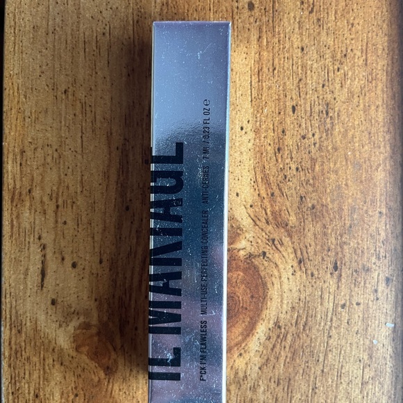 Il Makiage - F*ck I’m Flawless Concealer - Picture 1 of 1